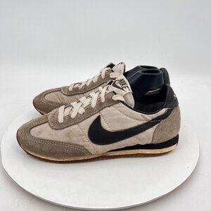 Vintage Nike Trainer Women Size 7 White Black Suede Shoes Made in Korea